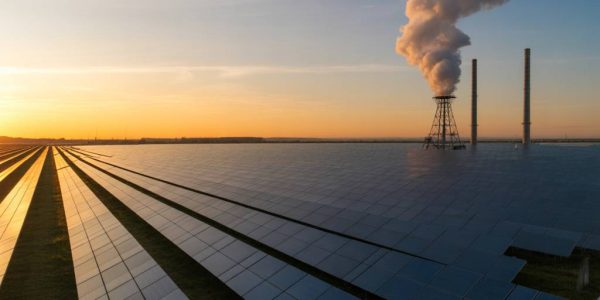 L'énergie solaire dans l'industrie : comment décarboner les processus de production grâce au photovoltaïque